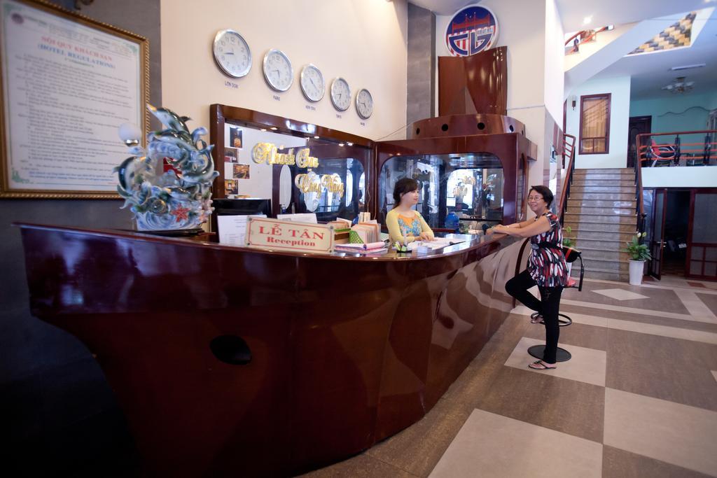 Golden Gate 1 Hotel Da Nang Buitenkant foto