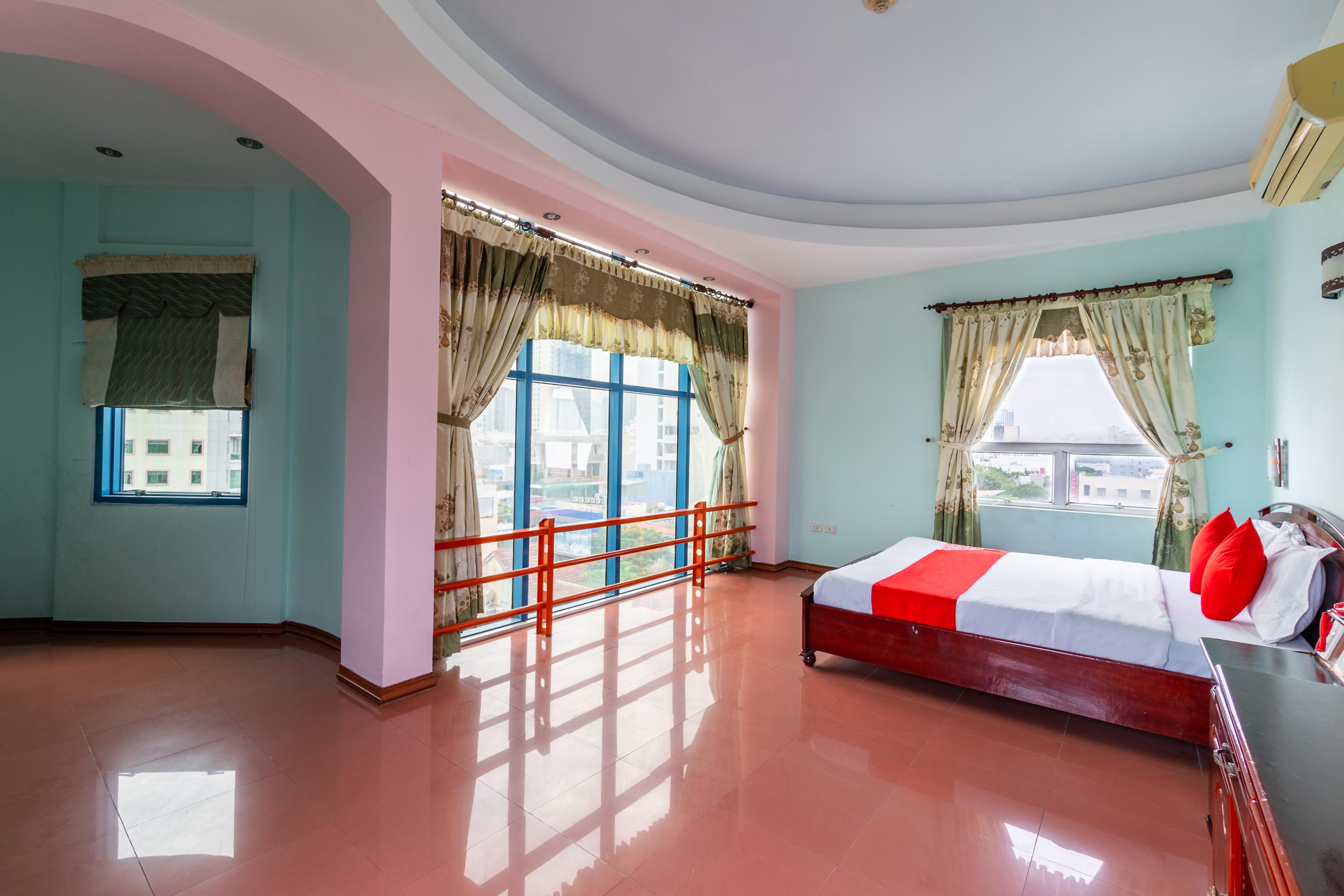 Golden Gate 1 Hotel Da Nang Buitenkant foto