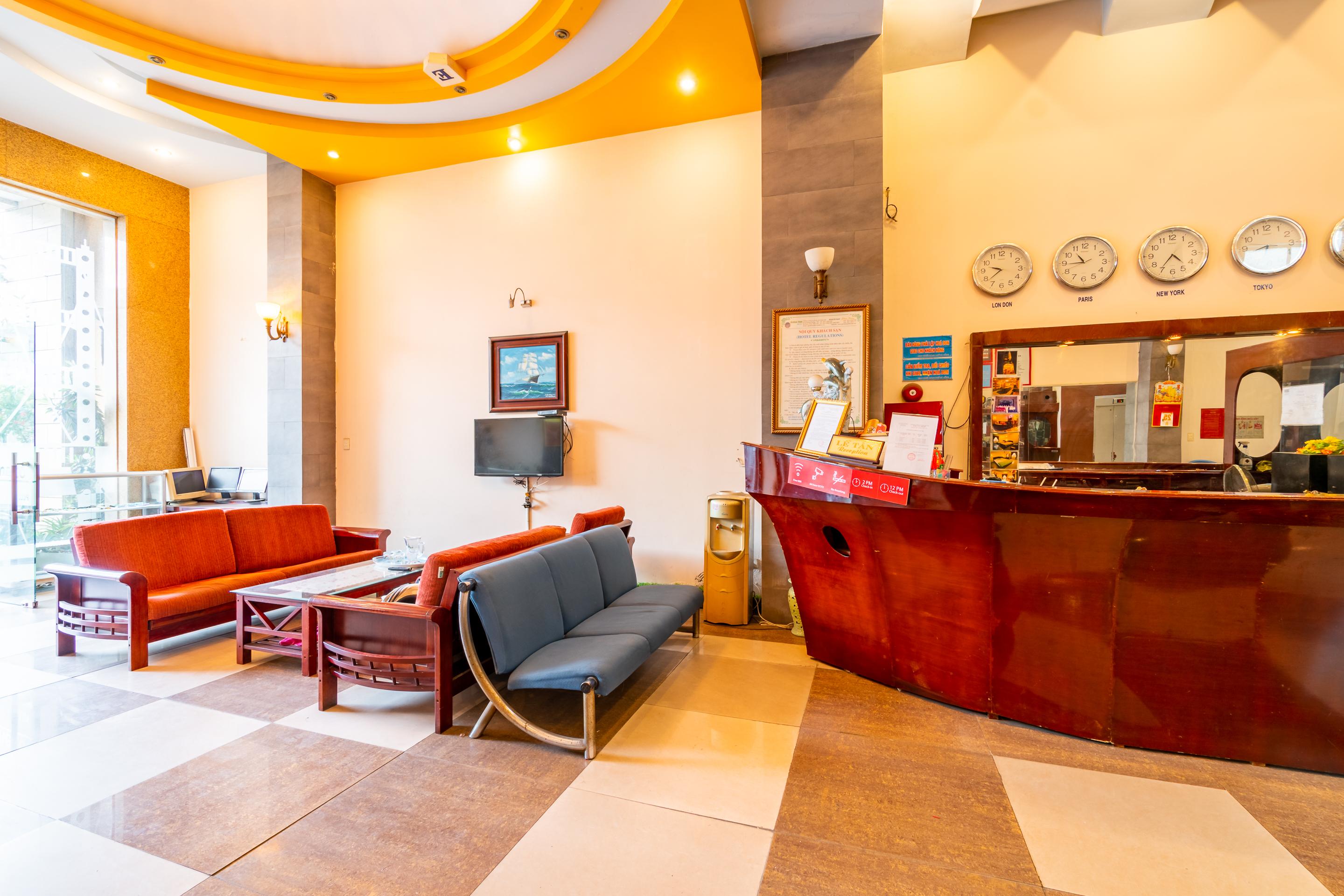 Golden Gate 1 Hotel Da Nang Buitenkant foto