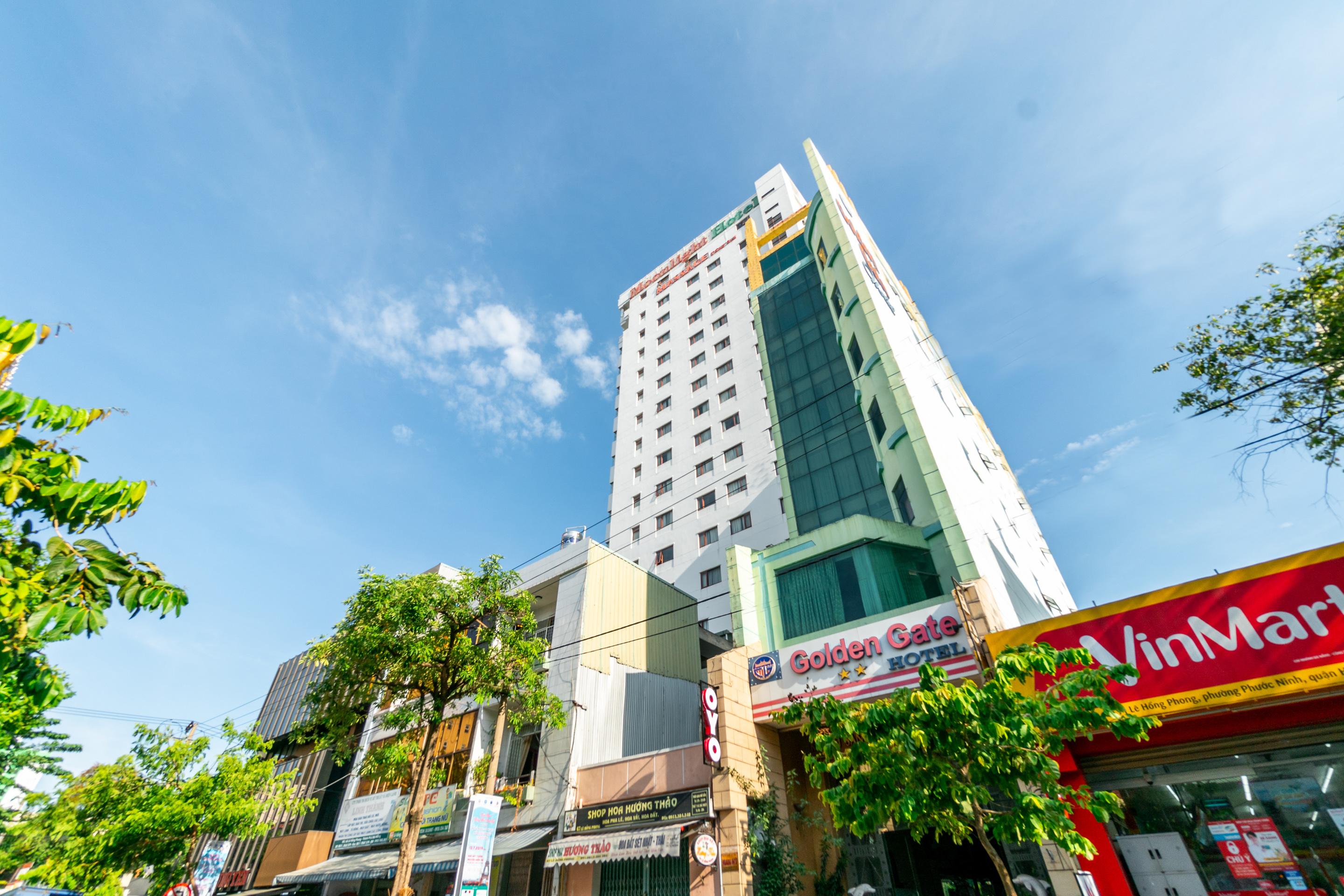 Golden Gate 1 Hotel Da Nang Buitenkant foto