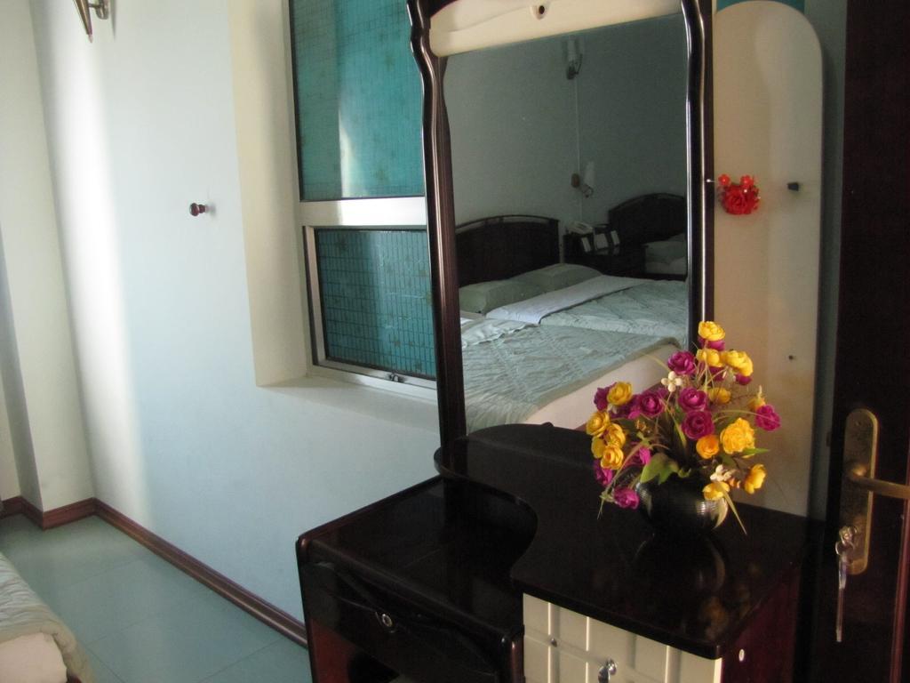 Golden Gate 1 Hotel Da Nang Buitenkant foto